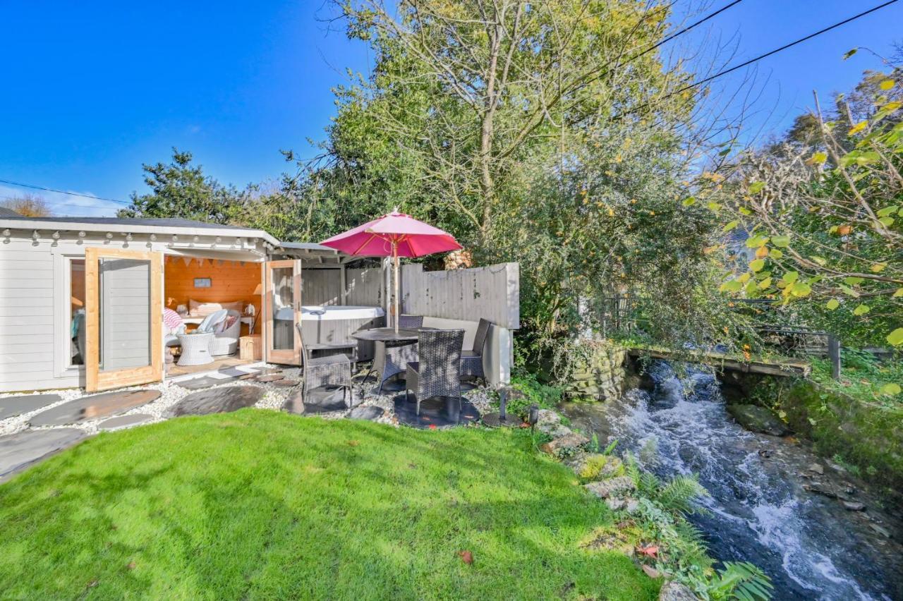 A Superb Bijou Retreat With Jacuzzi Near An Excellent Village Pub Yelverton Exterior foto