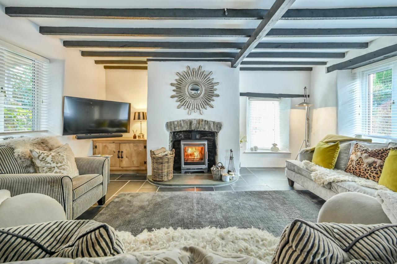 A Superb Bijou Retreat With Jacuzzi Near An Excellent Village Pub Yelverton Exterior foto